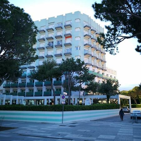 International Villa ลินญาโน ซับเบียโดโร ภายนอก รูปภาพ